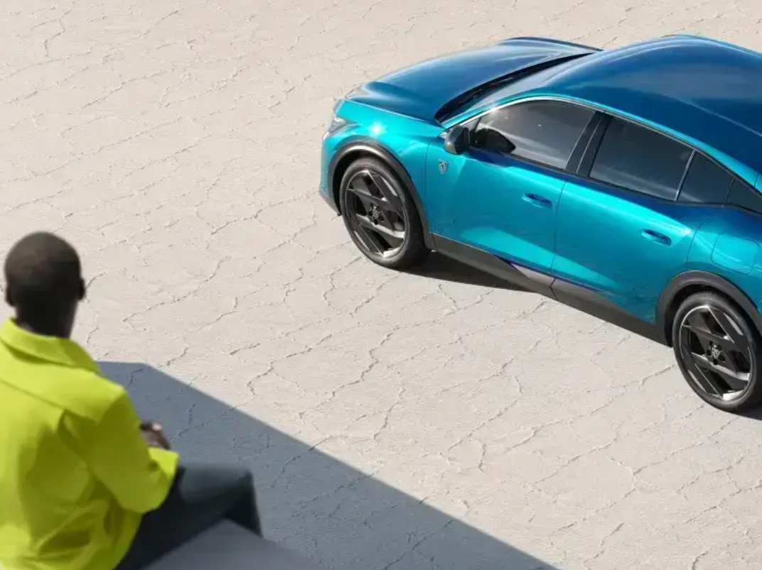 Refinity Color R-M's Pioneer range: innovative paint repair products for electric ...
